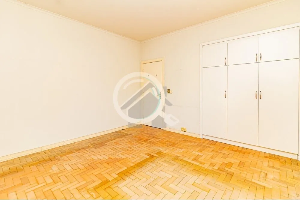 Imagem Imagine-se vivendo no coração de Porto Alegre, em um apartamento que une localização privilegiad...