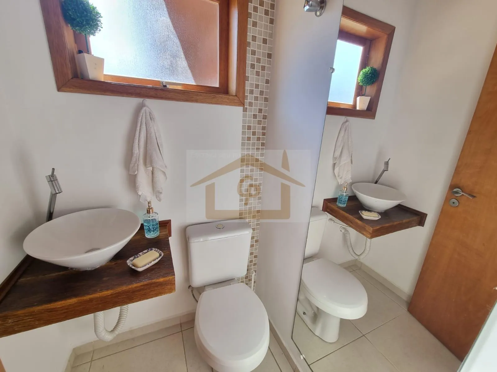 Imagem Casa Térrea, 3 quartos sendo um suíte, 2 vagas Clube Completo!!!