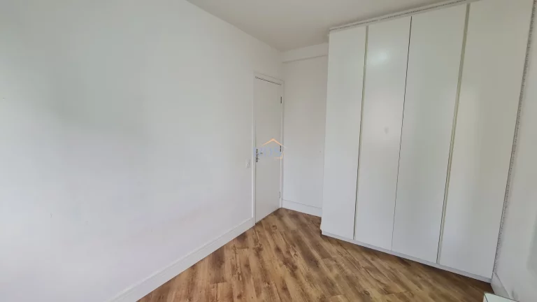 Imagem Vende apartamento de 80m², com 3 dormitórios, sendo 1 suíte e 2 vagas.