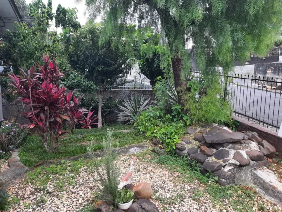 Imagem Casa para Venda em Concórdia, Industriários, 3 dormitórios, 2 banheiros