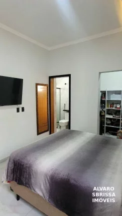 Imagem Casa com 3 dormitórios 1 suíte no Residencial Botânica com linda vista da mata em Itupeva SP à venda Oportunidade