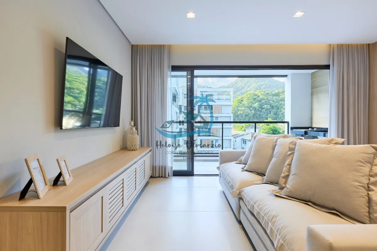 Imagem Apartamento de alto padrão à venda a 70m do mar na Praia da Enseada em Ubatuba