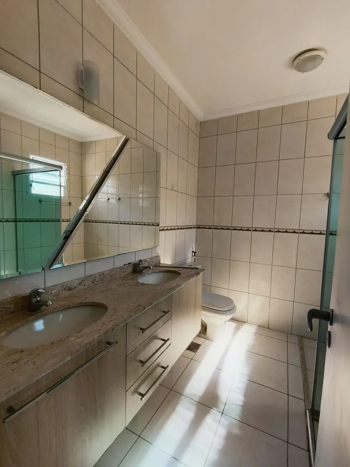 Imagem Casa de Condomínio com 4 Quartos para Alugar, 120 m² em Jardim Shangai - Jundiaí