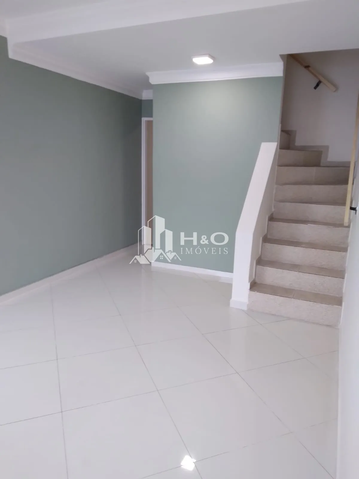 Foto do imóvel Casa de condomínio à venda no Jardim Ubirajara - Zona Sul