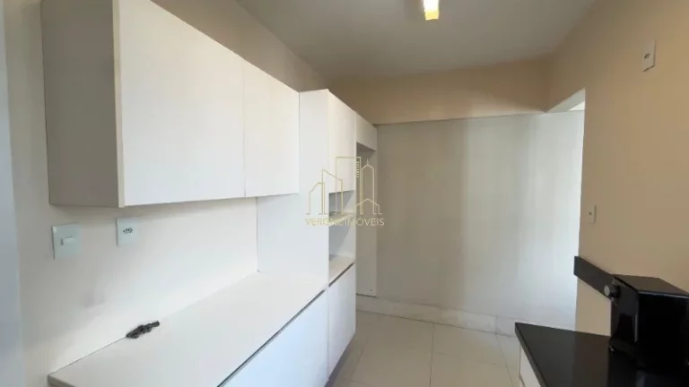 Imagem Imperdível: Apartamento à venda na Pituba, Salvador-BA, 3 quartos, 1 suíte, 110m², 2 vagas de garagem. Confira!