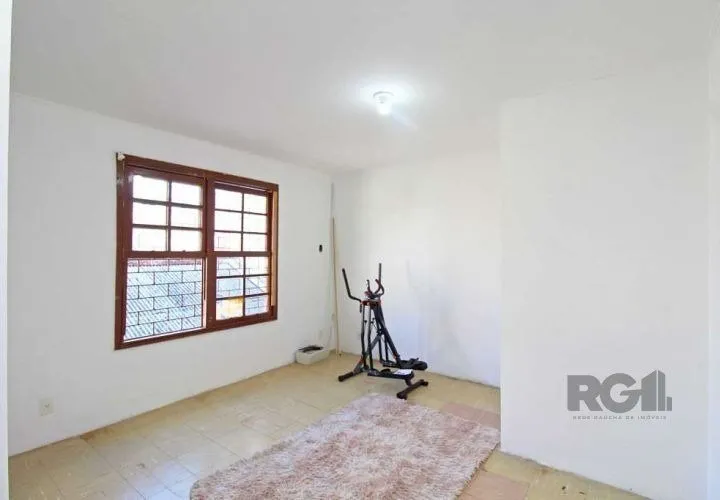 Imagem casa - 4 dorms. - 2 vagas - 200 m² - Partenon