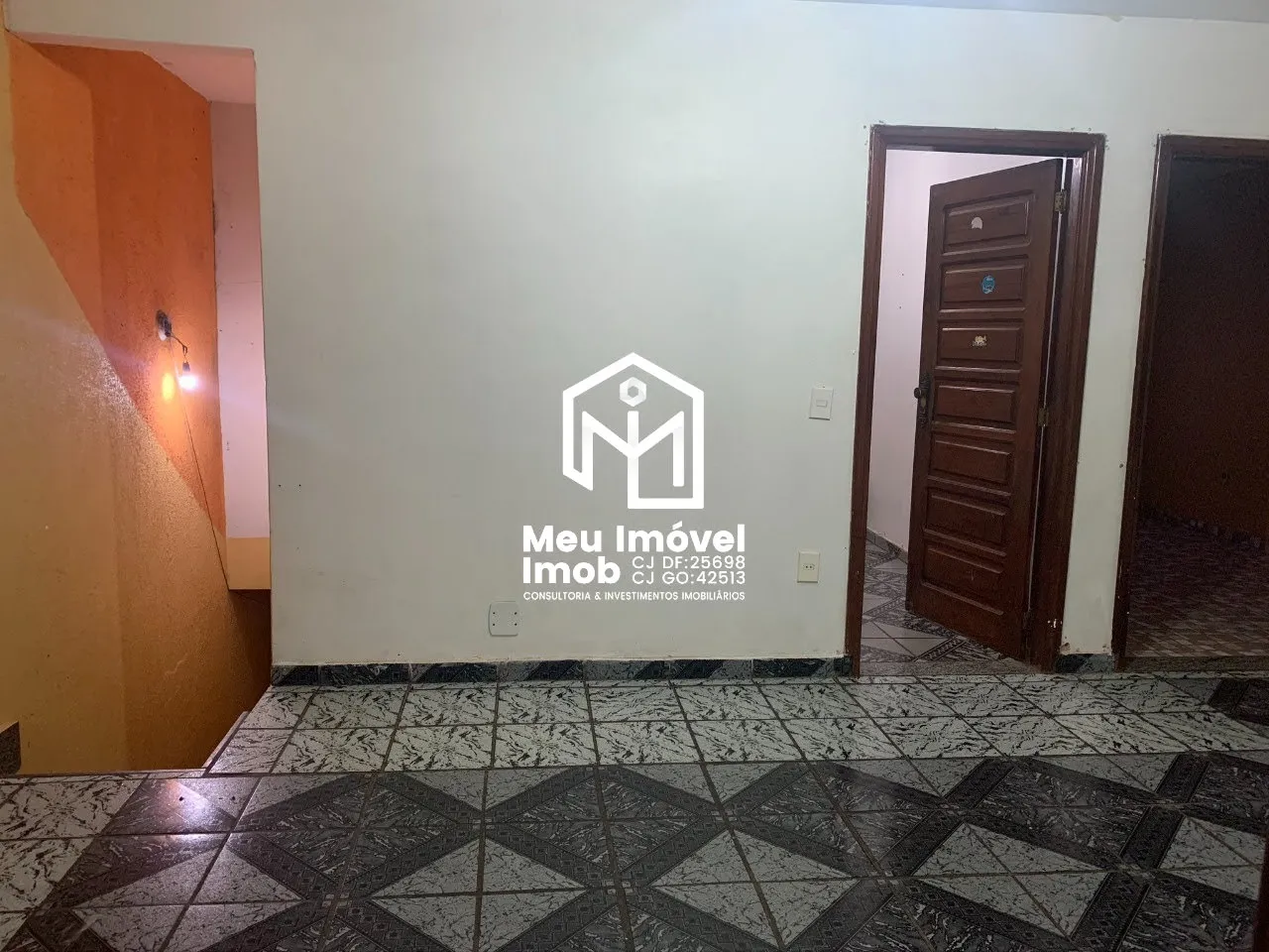 Imagem Casa Sobrado 7 Quartos 2 Suítes 3 Vagas 380m² Samambaia/DF