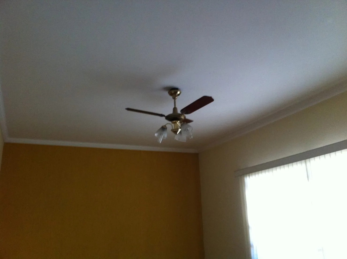 Imagem Casa à venda 3 Quartos, 1 Suite, 3 Vagas, 300M², Vila Rica, Pindamonhangaba - SP