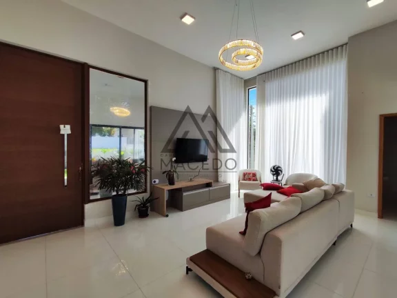 Imagem Magnífica casa com 3 suítes + escritório - Mobiliada