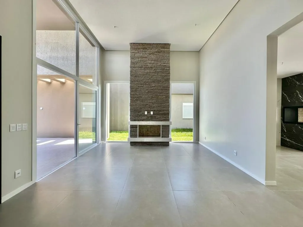 Imagem Casa em Condominio 3 Dormitórios - Bairro Araçá