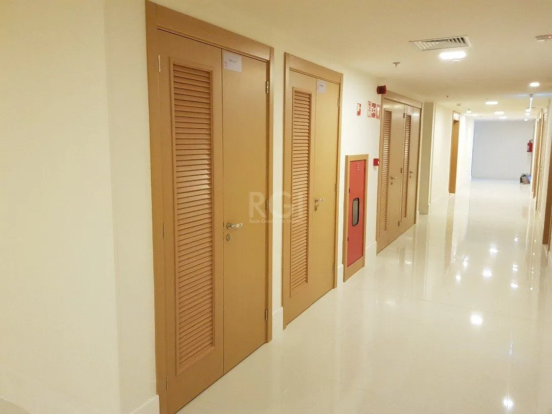 Imagem Conjunto/Sala para Venda - 38.59m², 0 dormitórios, Cristo Redentor