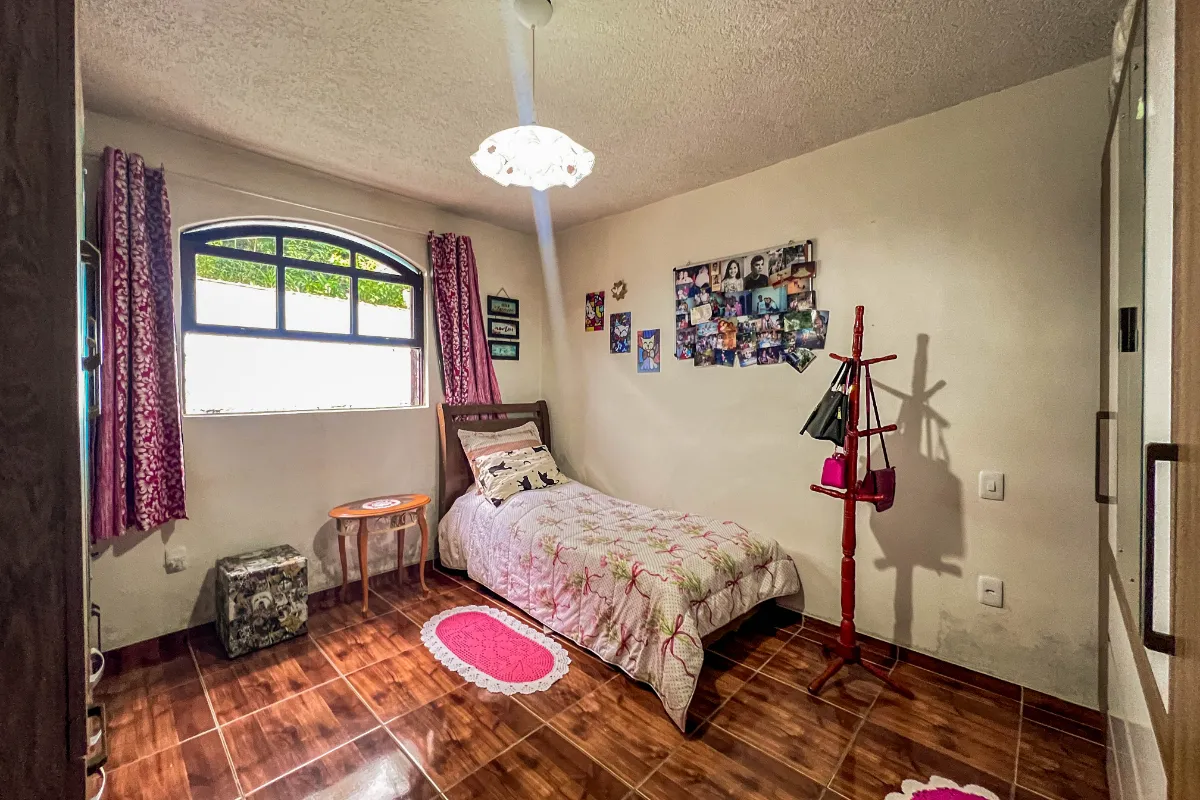 Imagem Casa para venda em Tanque Caio com 6 quartos, 377m2