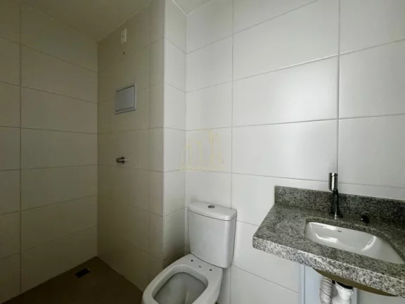 Imagem Excelente studio de alto padrão com varanda a venda no Caminho das Arvores
