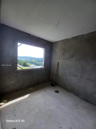 Imagem Casa para Venda em Concórdia, Santa Terezinha, 3 dormitórios, 1 suíte, 2 banheiros, 1 vaga
