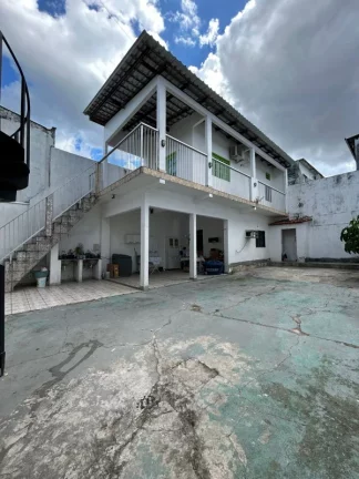Foto do imóvel Casa ampla com 5 dormitórios sendo 3 suites , terraço , e 7 vagas de garagem, no conjunto Santos Dumont, na zona centro-oeste, pode ser financiada