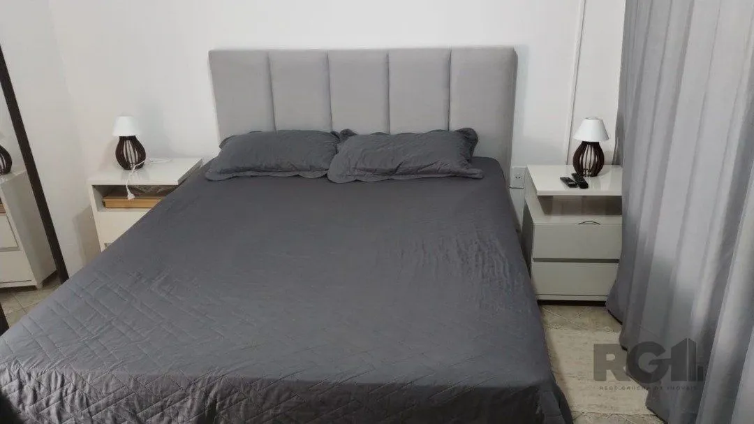 Imagem Casa para Venda - 250m², 2 dormitórios, 4 vagas - Lageado