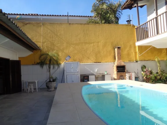 Imagem Casa Duplex para Aluguel em Enseada Guarujá-SP