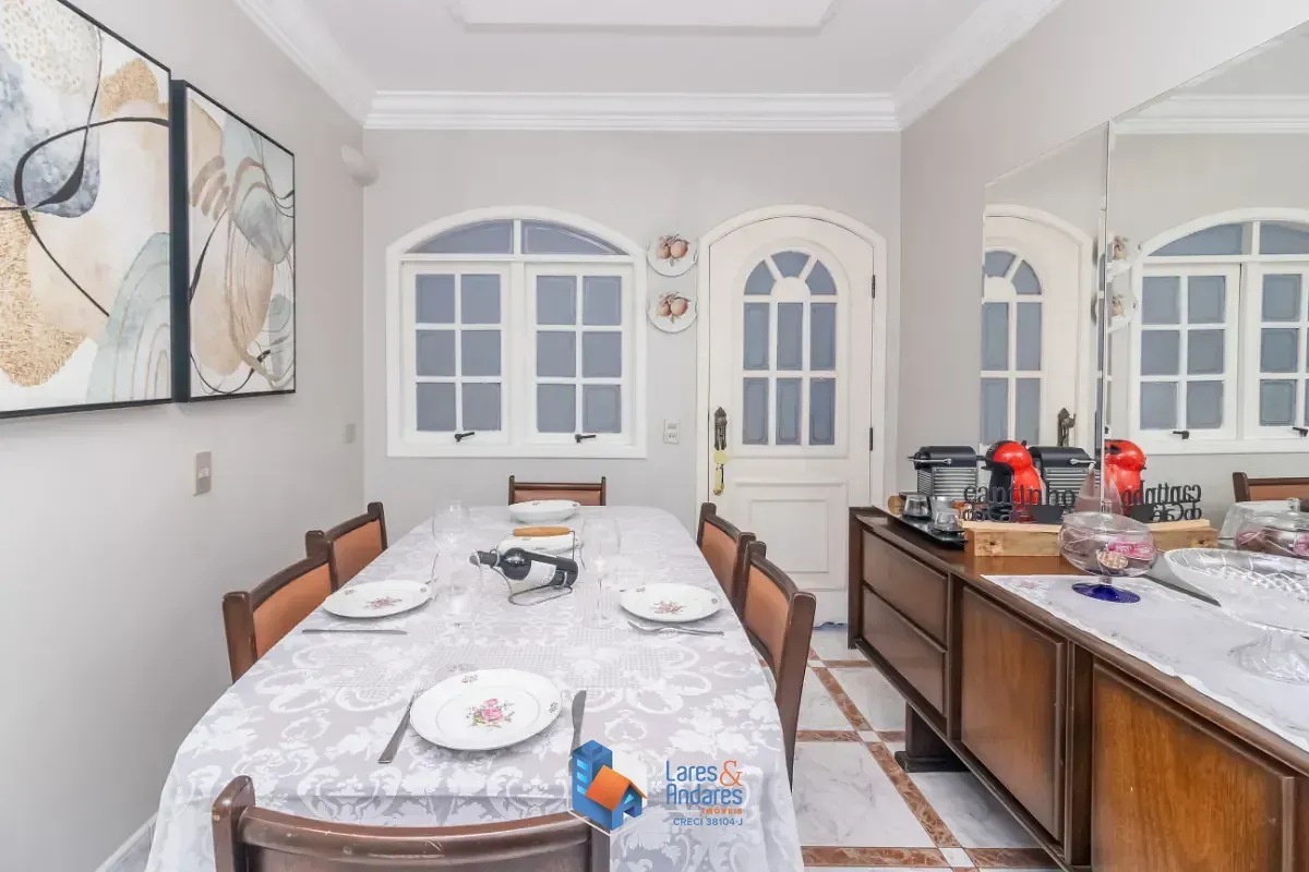 Imagem Casa no condomínio Parque das Mercês para venda com 5 quartos, sendo 4 suítes, 240m²