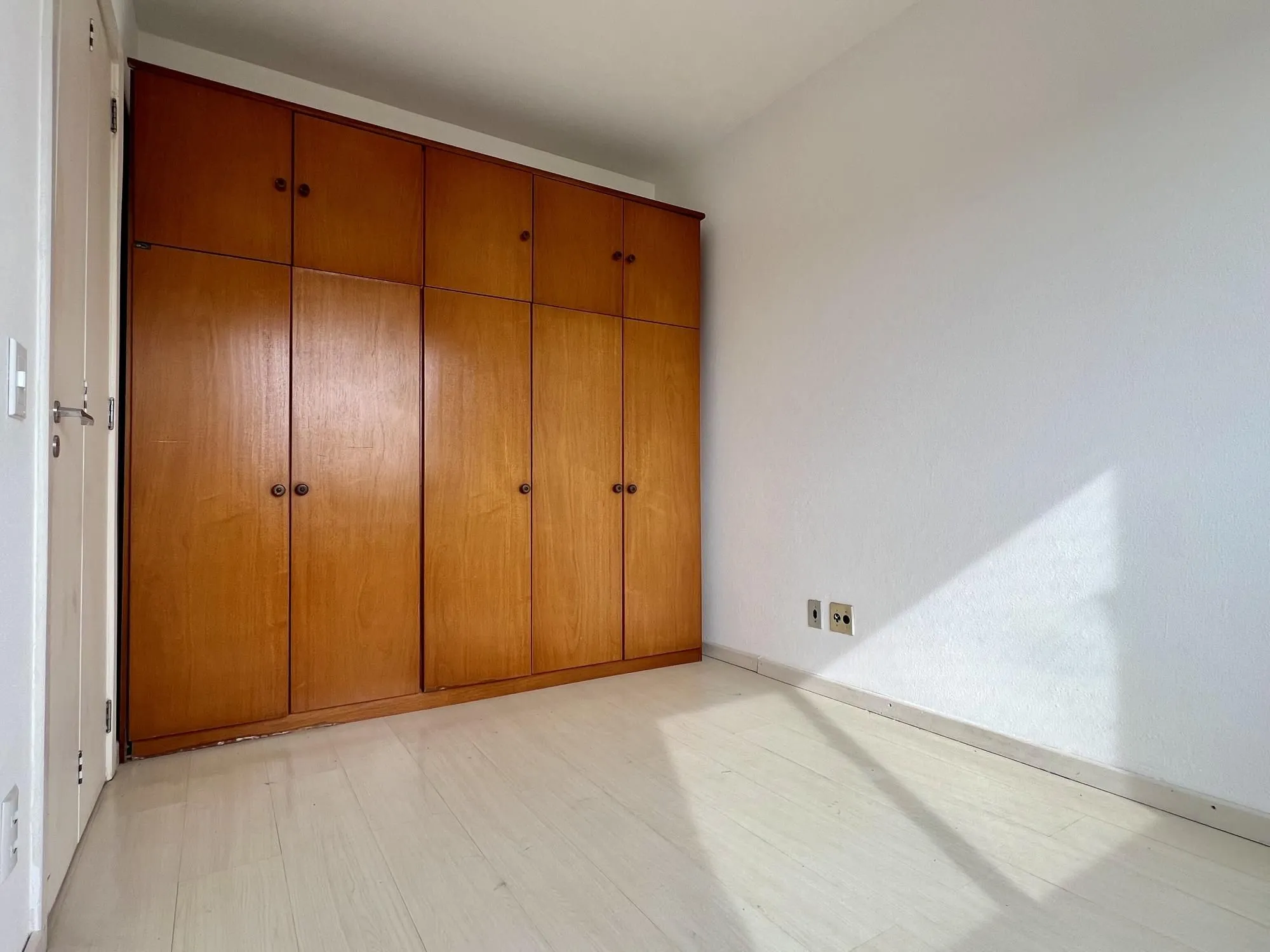Imagem APARTAMENTO 2 DORMITÓRIOS COM VAGA DE GARAGEM