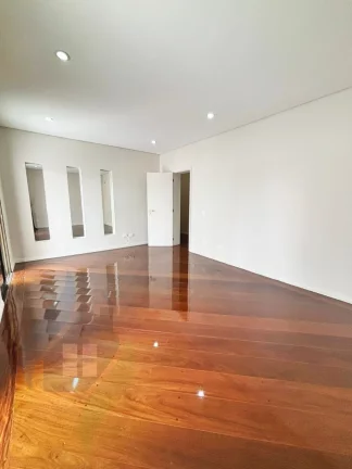 Imagem Cobertura com 4 suítes, 6 banheiros, 4 vagas, com 400m² em Chácara Inglesa, São Bernardo do Campo