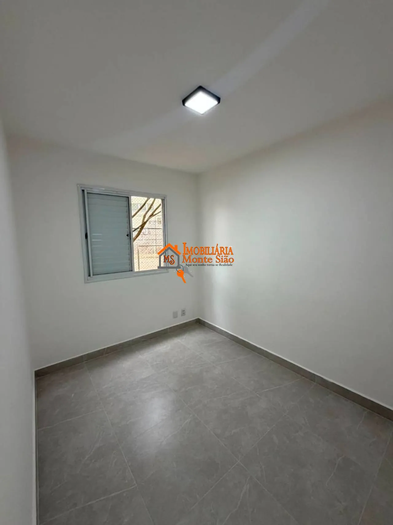 Imagem Apartamento com 2 dormitórios à venda, 44 m² por R$ 265.000,00 - Parque Industrial Cumbica - Guarulhos/SP