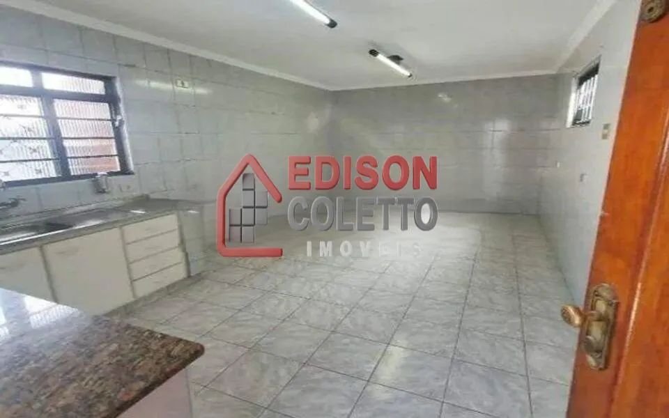 Imagem Casa à venda, 4 quartos, 3 vagas, no bairro Santa Terezinha em Piracicaba - SP!!