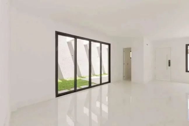 Imagem Sobrados Triplex com 3 quartos Pronto para Morar nas Merces