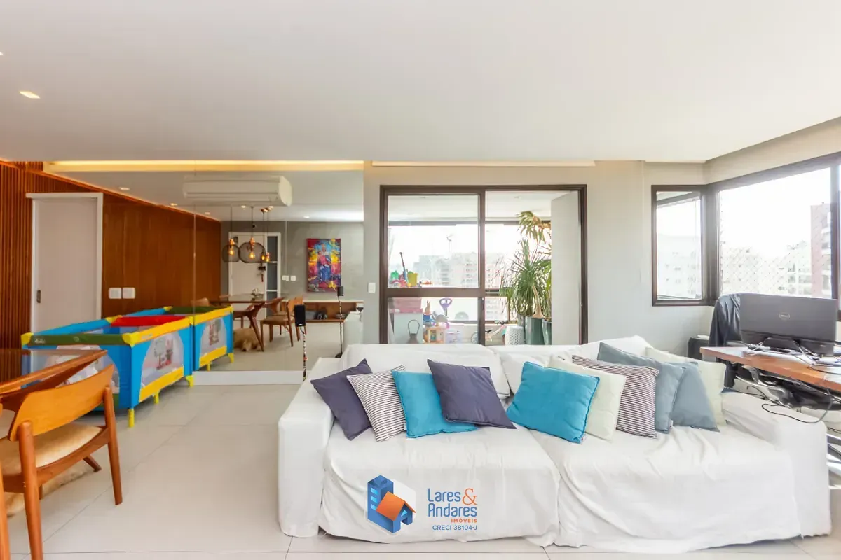 Imagem Apartamento para venda em Moema com 4 quartos, sendo 3 suítes, 162m²