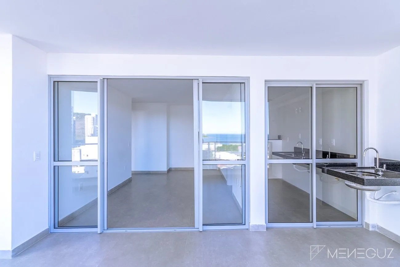 Imagem Apartamento 2 Quartos (1 Suíte) na Praia do Morro - Vista para o Mar e Lazer Completo na Cobertura