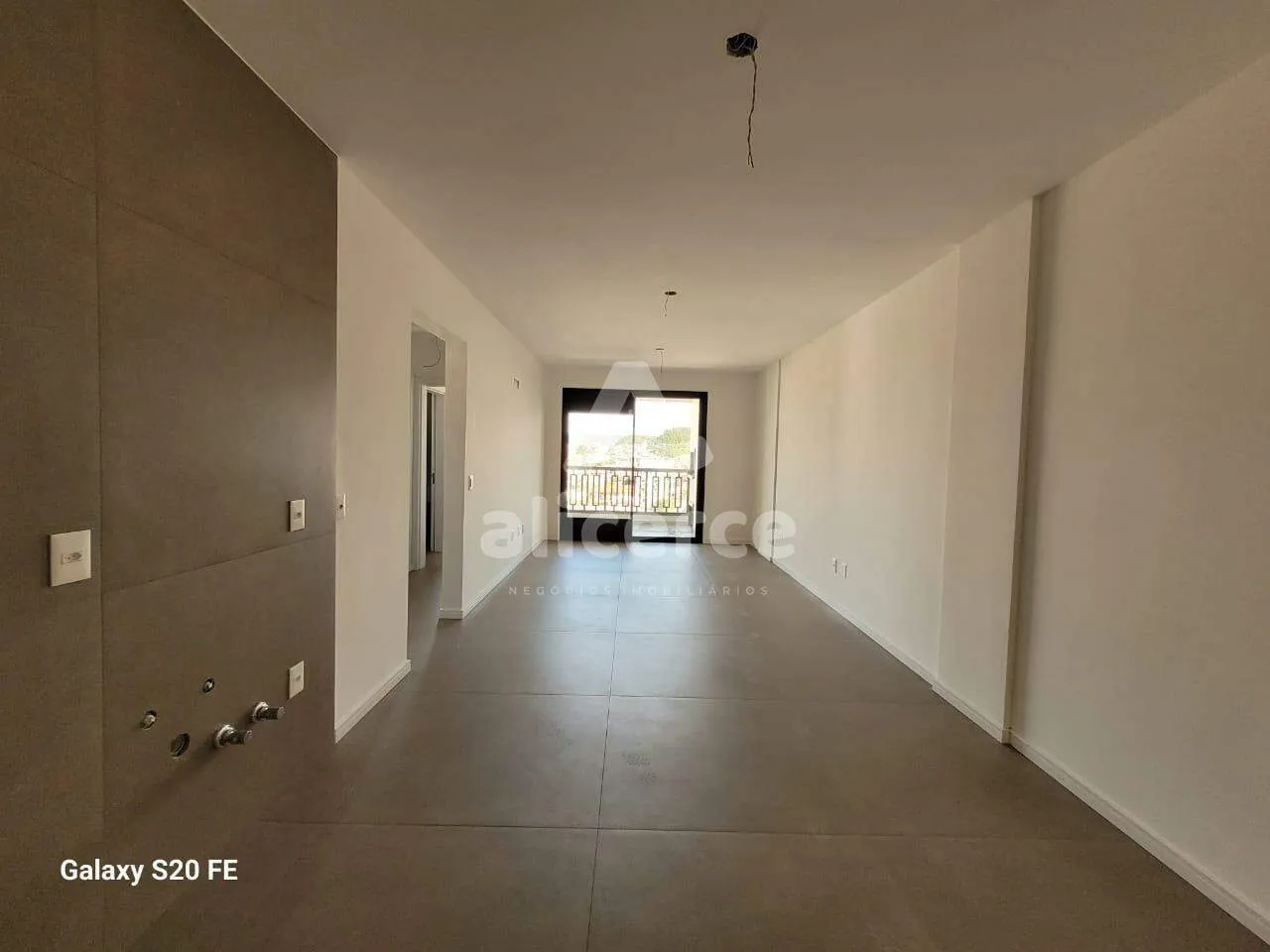 Imagem Apartamento à venda com 03 dormitórios e 01 suíte,no Jardim Eldorado - Palhoça.