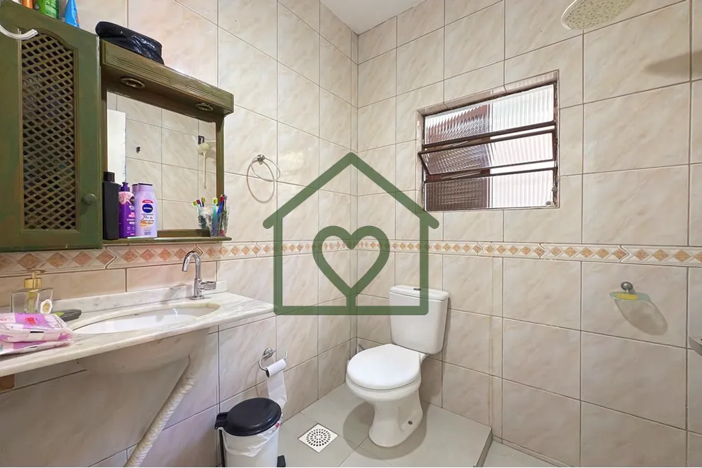 Imagem Casa de esquina com 3 dormitórios e 155m2 privativos no Jardim Vila Nova (bairro Vila Nova), terren...