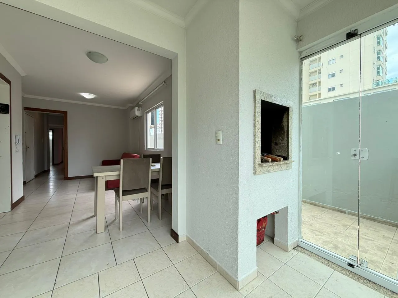 Imagem Apartamento à venda com 100m2 por R$ 827.000,00