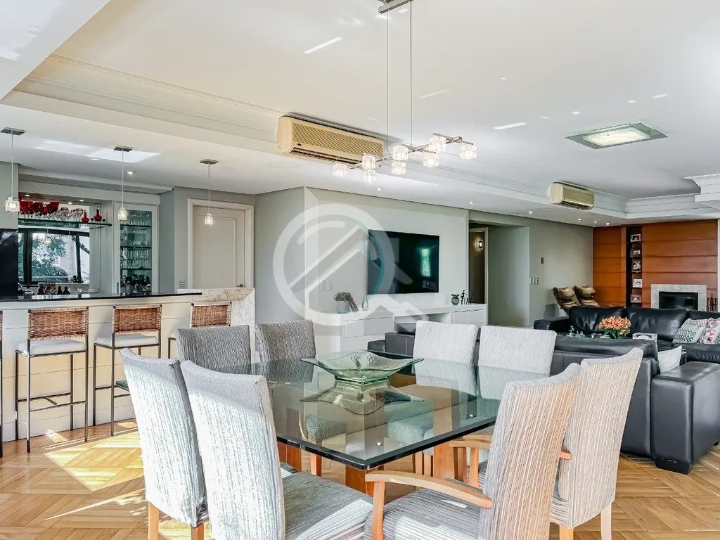Imagem Apartamento na parte alta do bairro Rio Branco com 243m², 3 suítes, living para 4 ambientes com la...