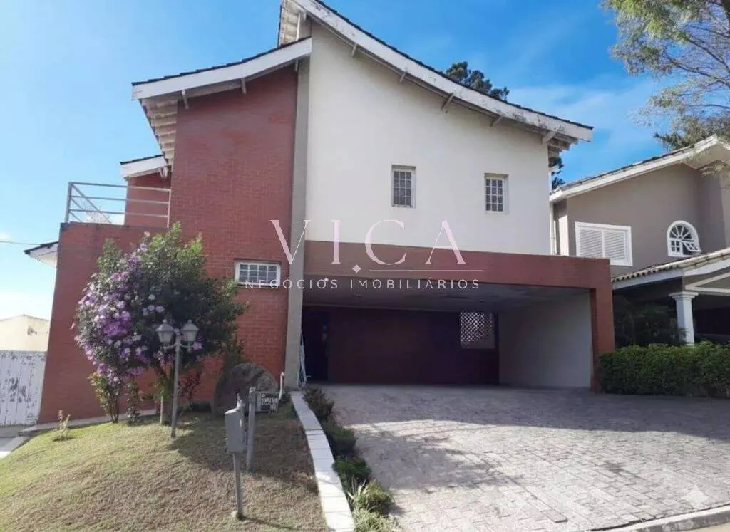 Foto do imóvel Alphaville 9 | Casa 364m² com Fundos para Reserva e 4 Dormitórios