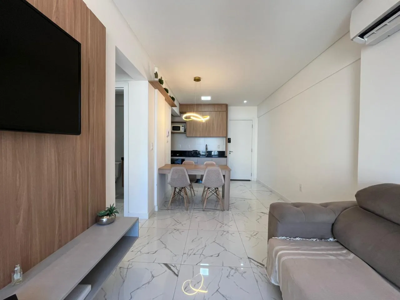 Imagem Apartamento com vista para o mar à venda com 68m2 por R$ 996.600,00