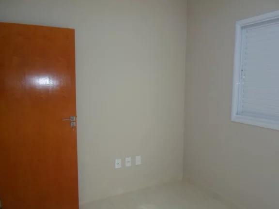 Imagem Vende-se casa no bairro Jardim Alice em Indaiatuba / São Paulo