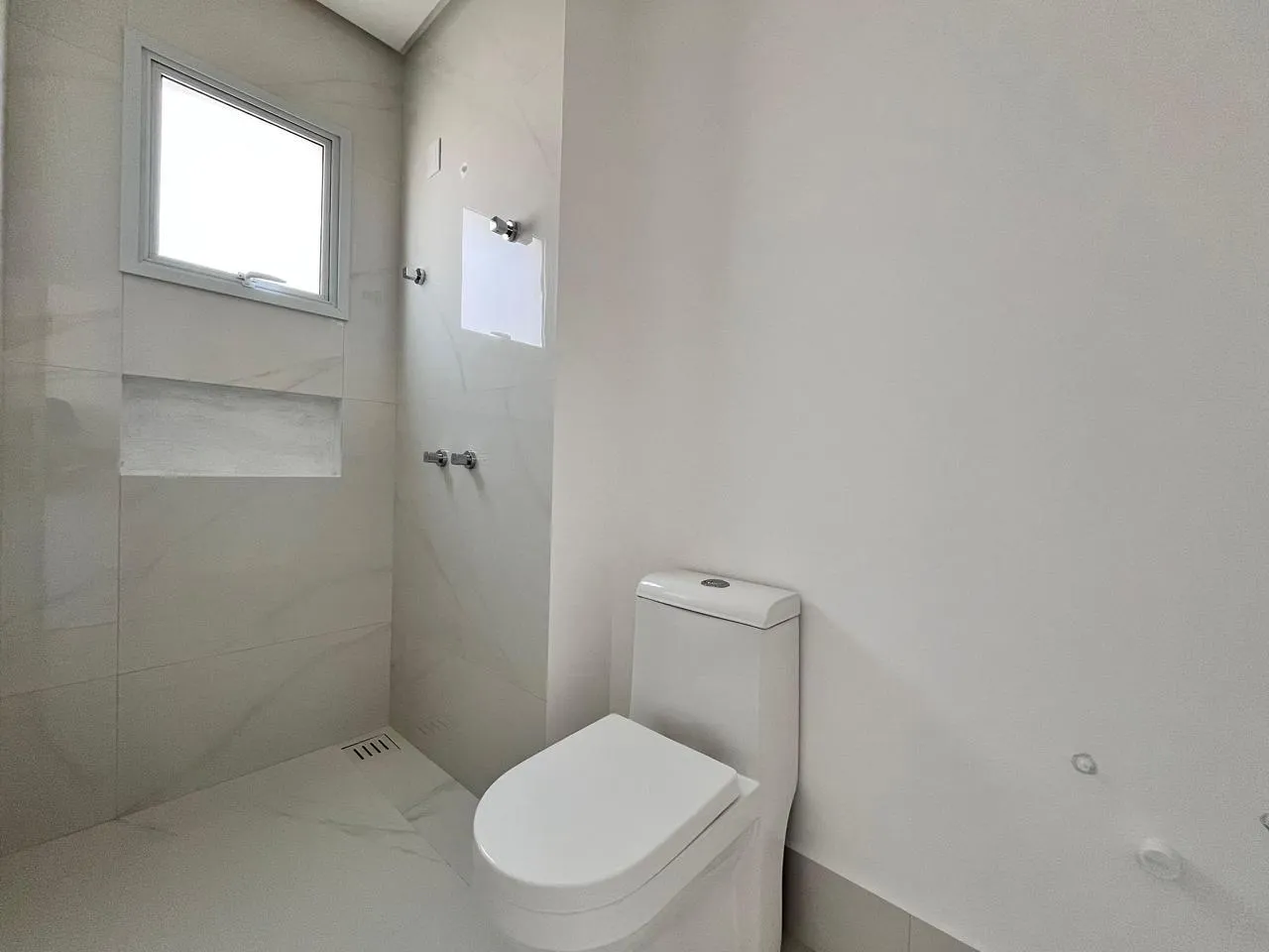 Imagem Apartamento com vista para o mar à venda com 160m2 por R$ 2.850.000,00
