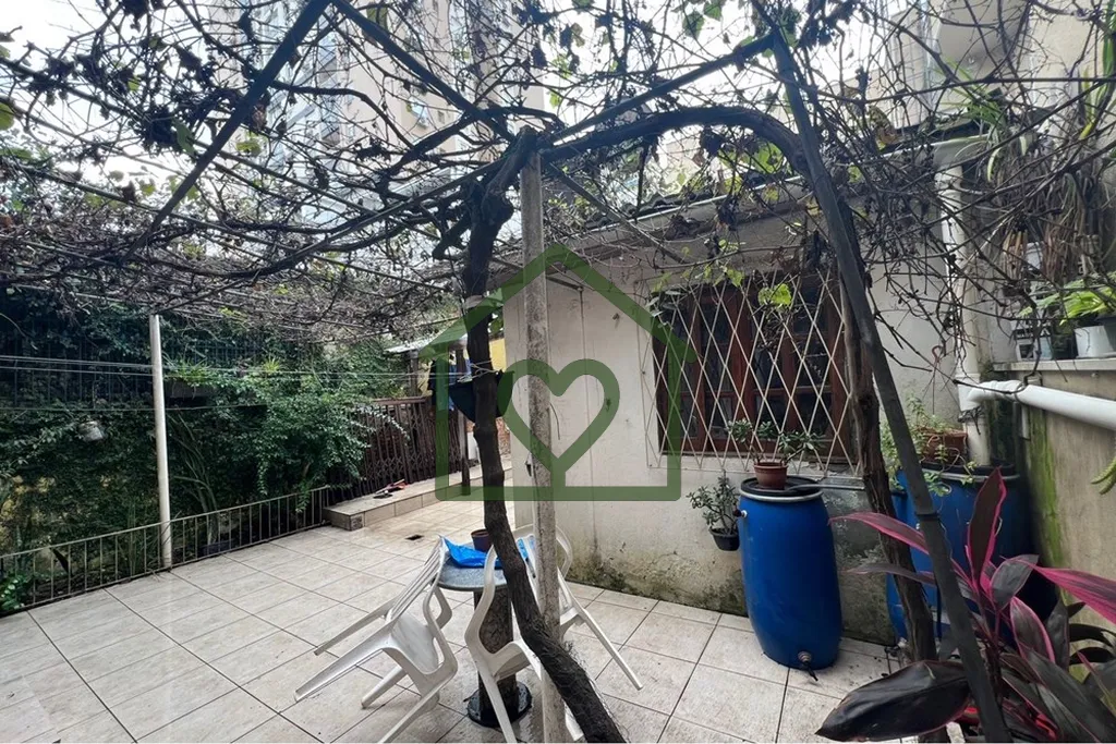 Imagem Descubra esta incrível oportunidade de adquirir sua nova casa em Porto Alegre, no charmoso bairro P...