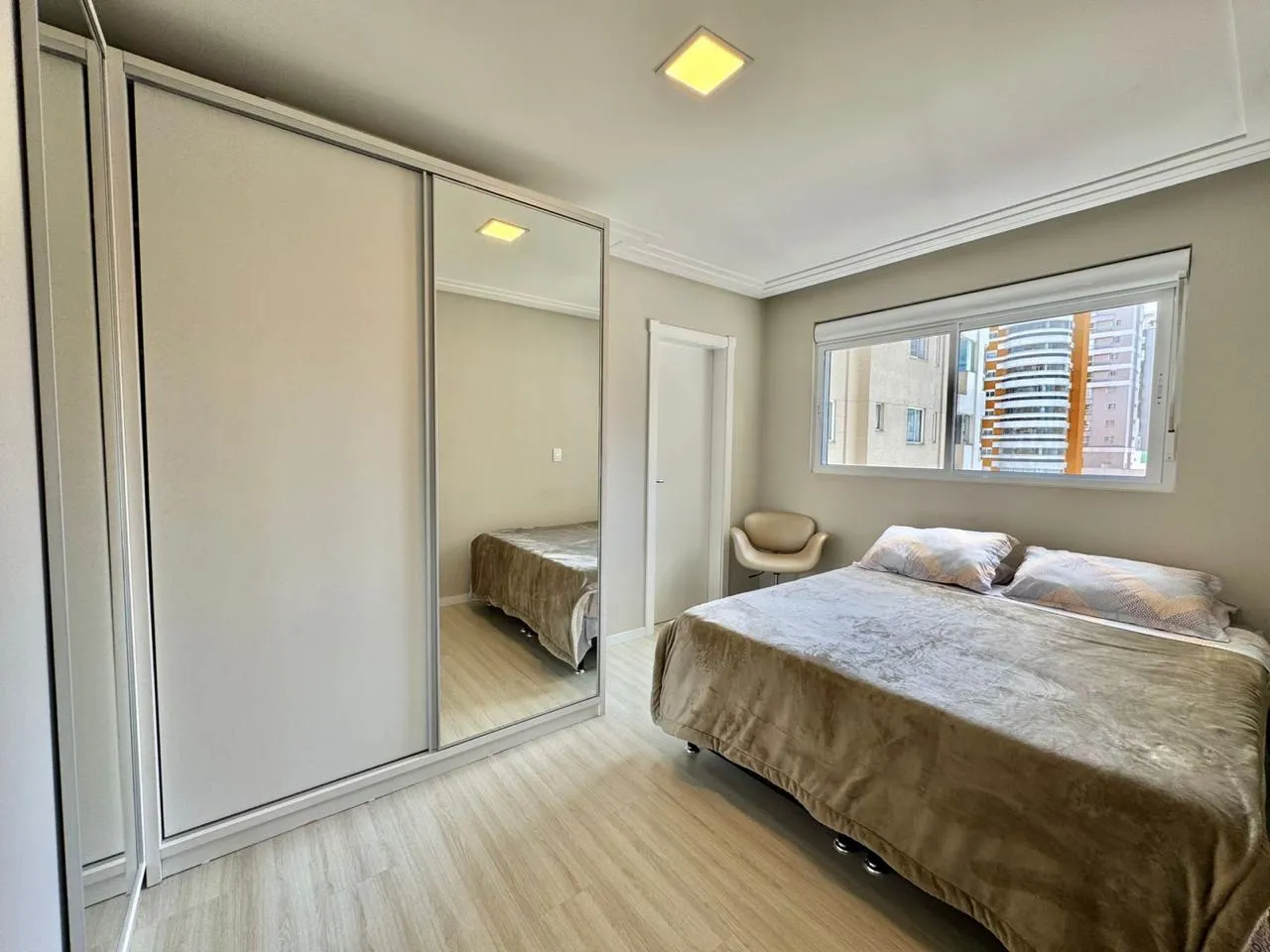 Imagem Apartamento à venda com 124m2 por R$ 1.890.000,00