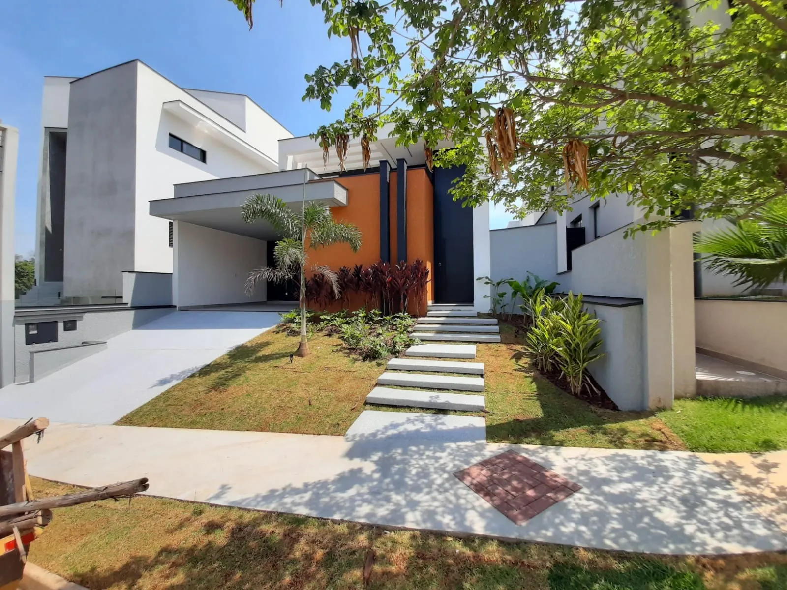 Foto do imóvel Casa 300m² 3 Dormitórios Condomínio Chacara Ondina em RESIDENCIAL CHÁCARA ONDINA, SOROCABA - SP