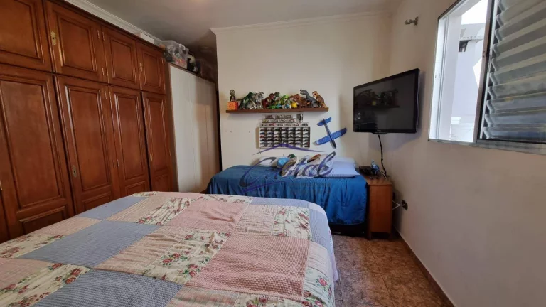 Imagem Casa Térrea com 3 quartos (1 suíte) à venda, 141 m² - Vila Romana - São Paulo/SP