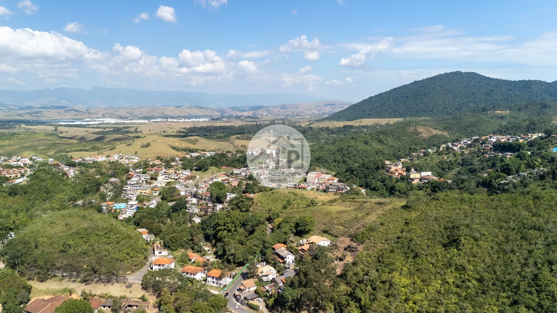 Imagem Lote/Terreno de 11000m² no bairro Penedo, em Itatiaia