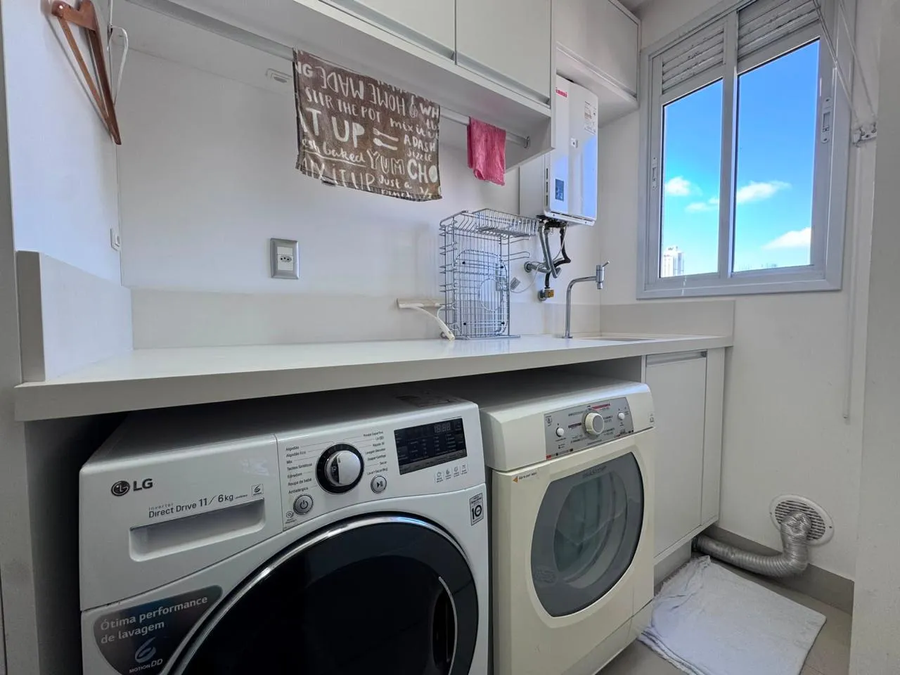 Imagem Apartamento com vista para o mar à venda com 137m2 por R$ 3.000.000,00
