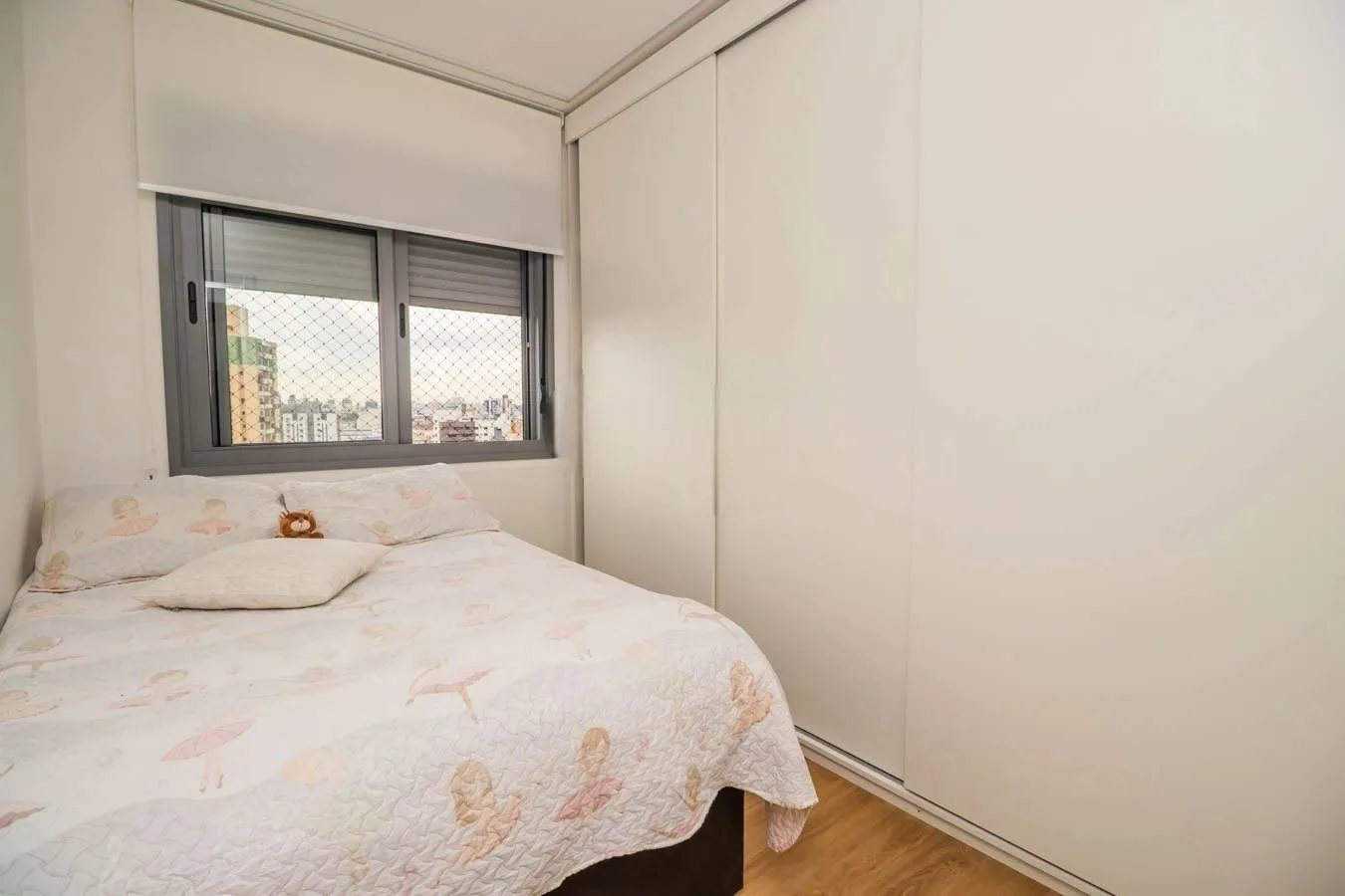 Imagem Apartamento para Venda - 98m², 3 dormitórios, sendo 1 suites, 2 vagas - Petrópolis