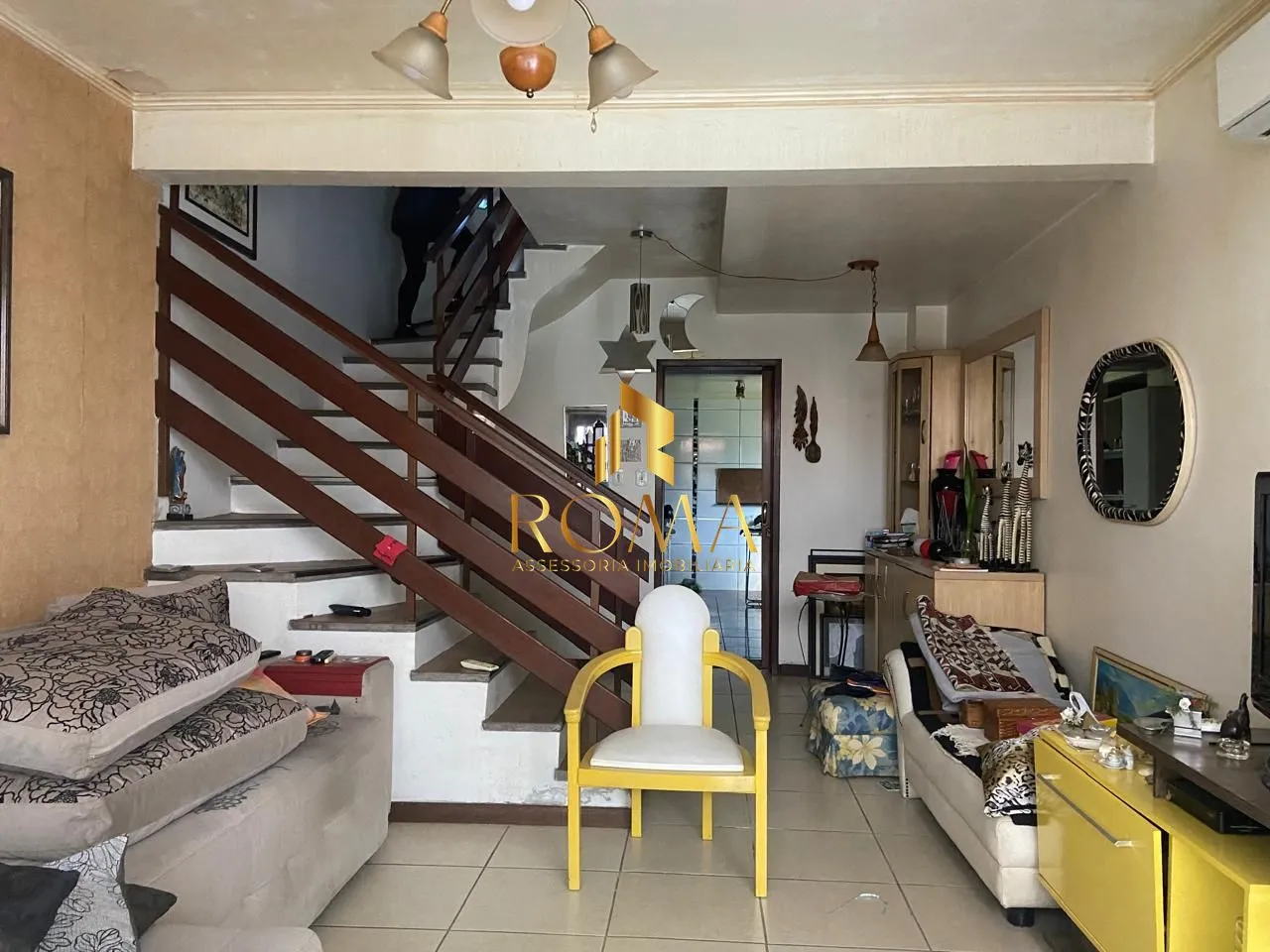 Imagem OPORTUNIDADE : CASA DUPLEX NO CENTRO