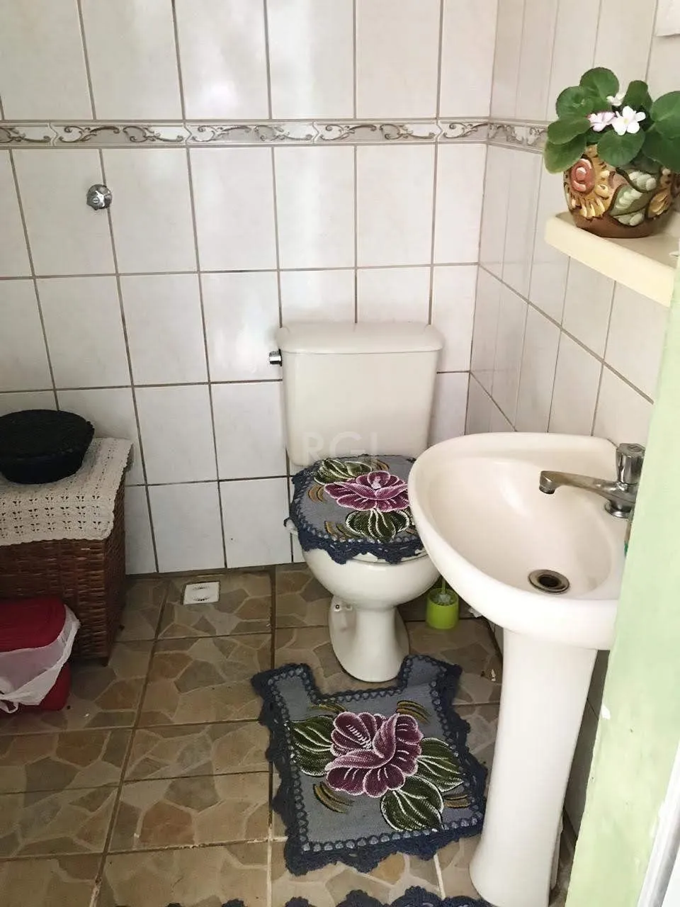 Imagem Apartamento para Venda - 101m², 2 dormitórios, 1 vaga - Medianeira