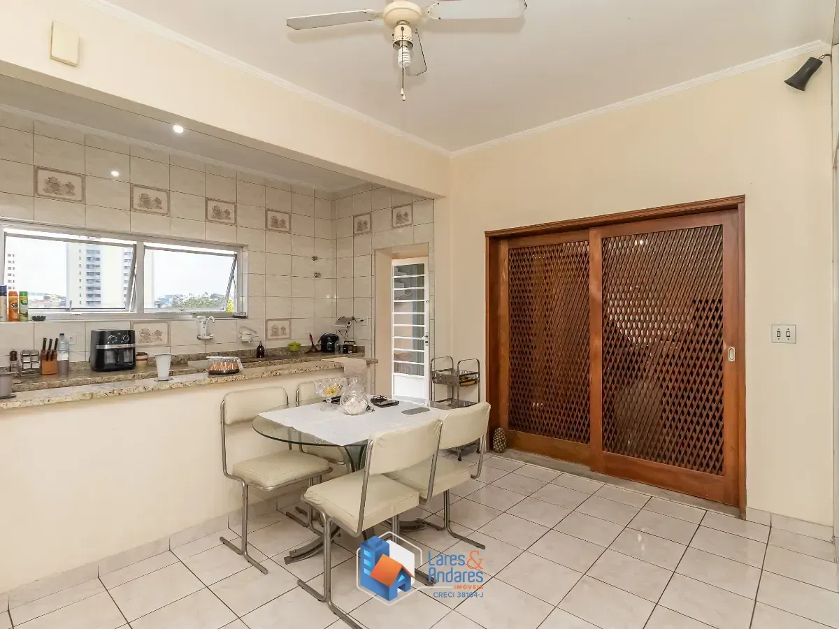 Imagem Casa para venda em Vila Pirituba com 5 quartos, sendo 3 suítes, 297m²