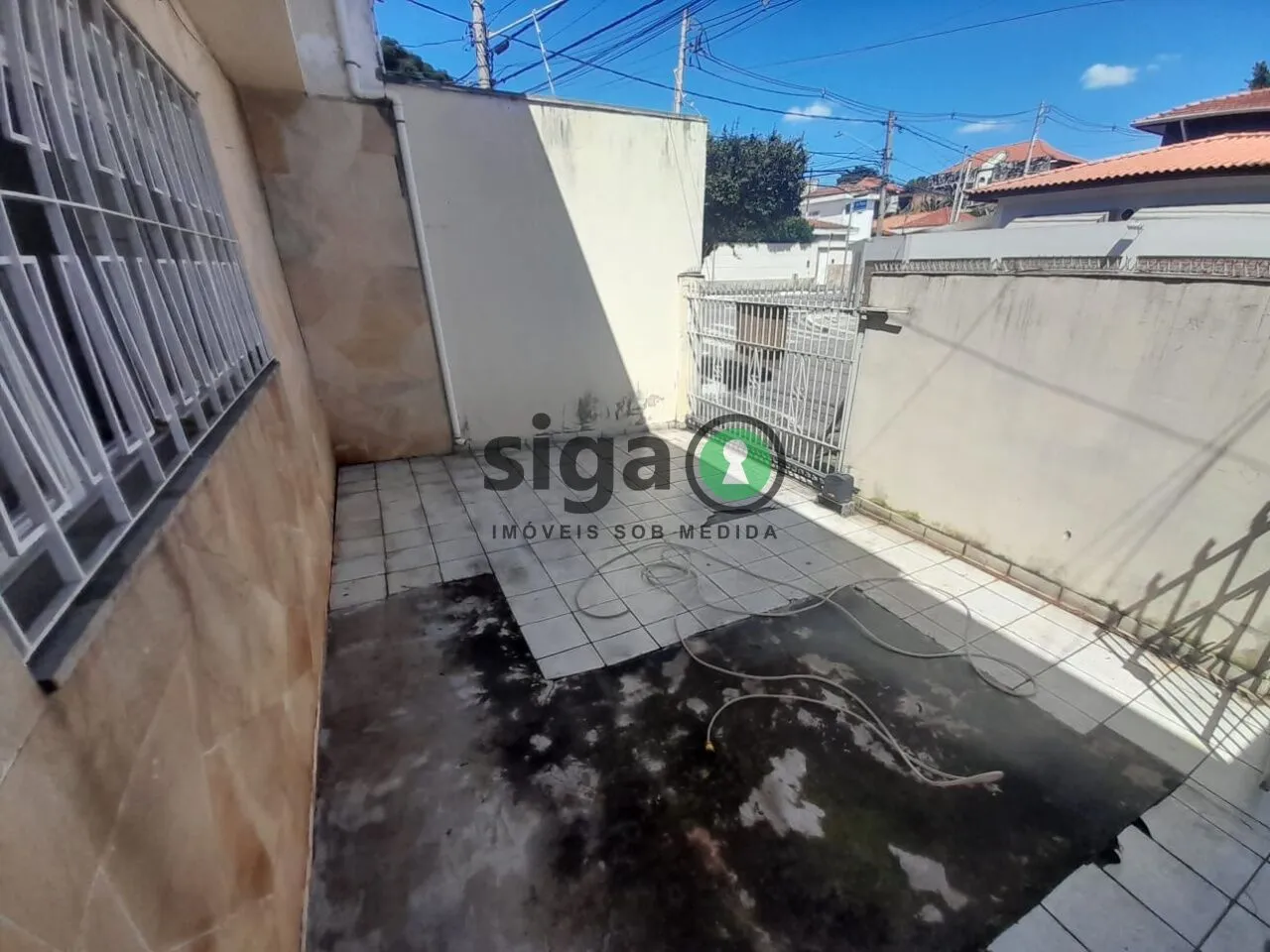Imagem Sobrado no Planalto Paulista com 3 quartos, 2 vagas.