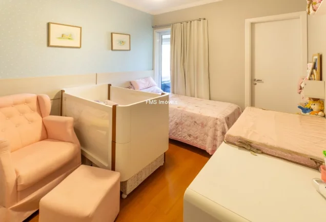 Imagem Apartamento à venda na Vila Olímpia com 3 suítes, 2 salas, 4 banheiros, 3 vagas, 137m².