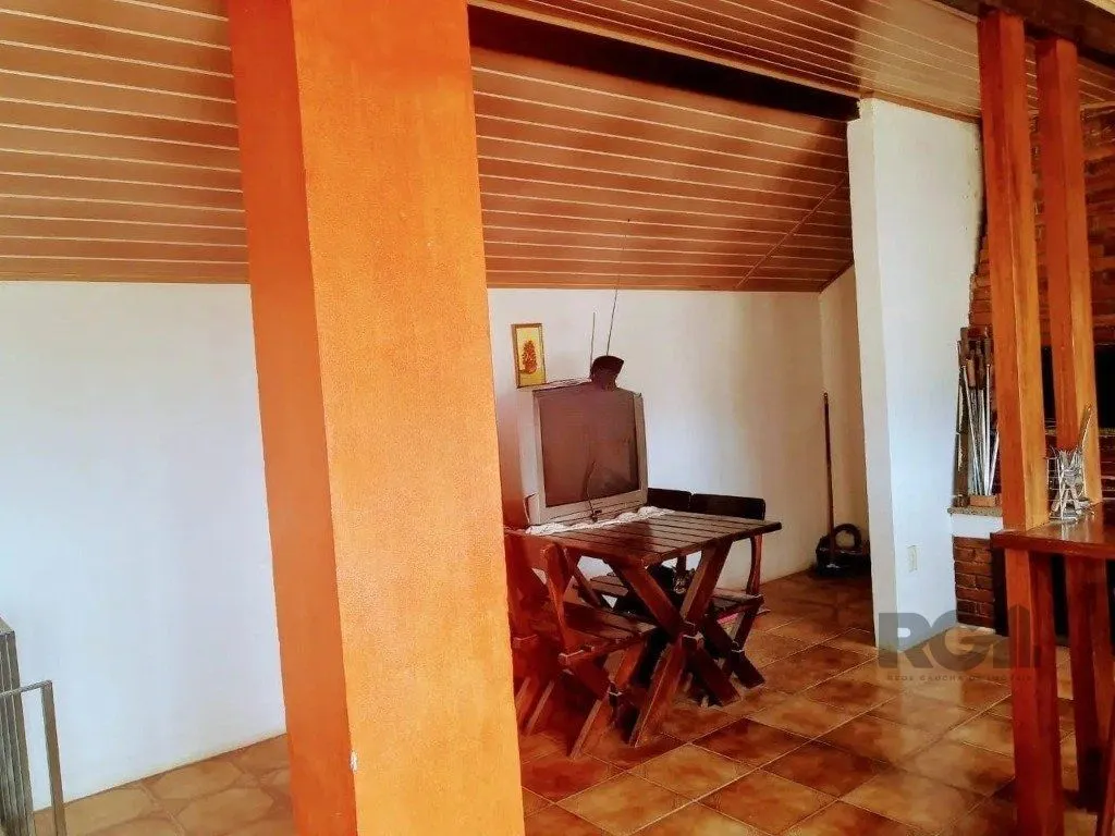 Imagem Casa com 3 dormitórios no bairro Tristeza